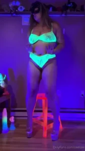 I love how fucking noisy my pussy gets with this huge glowing dildo