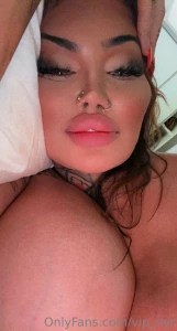 Fully naked in bed waiting for someone to come dm is the key baby xx