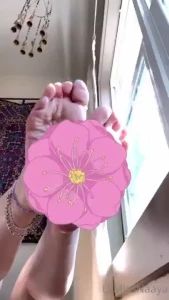 Get mesmerized by my wrinkly soles 3 minutes soles view