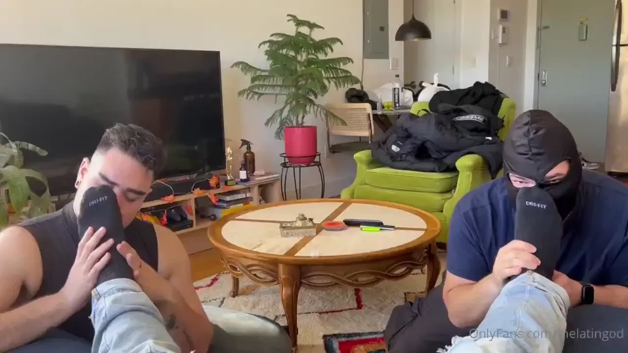 Who s going to worship these 15s next i ll be in miami 5 20-5 31 