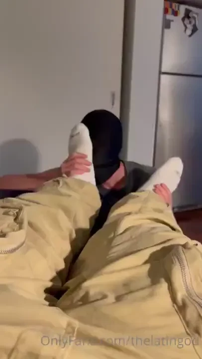 Who s into macro this bitch wanted to be shrunken into a tiny and 