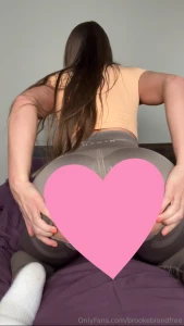 Leggings rip dildo play i rip my leggings open and fuck myself with a