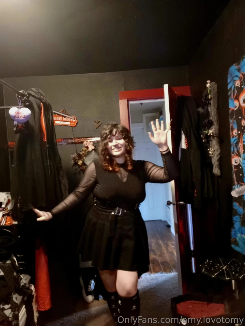 Just me showing my outfit and what s under it nothing crazy the last part 2 