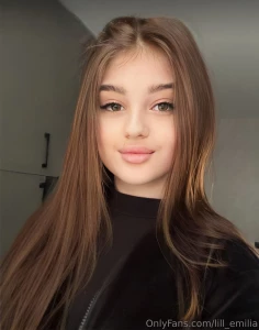 Free subscription only now emily_wetty emily_wetty want to have some part 9