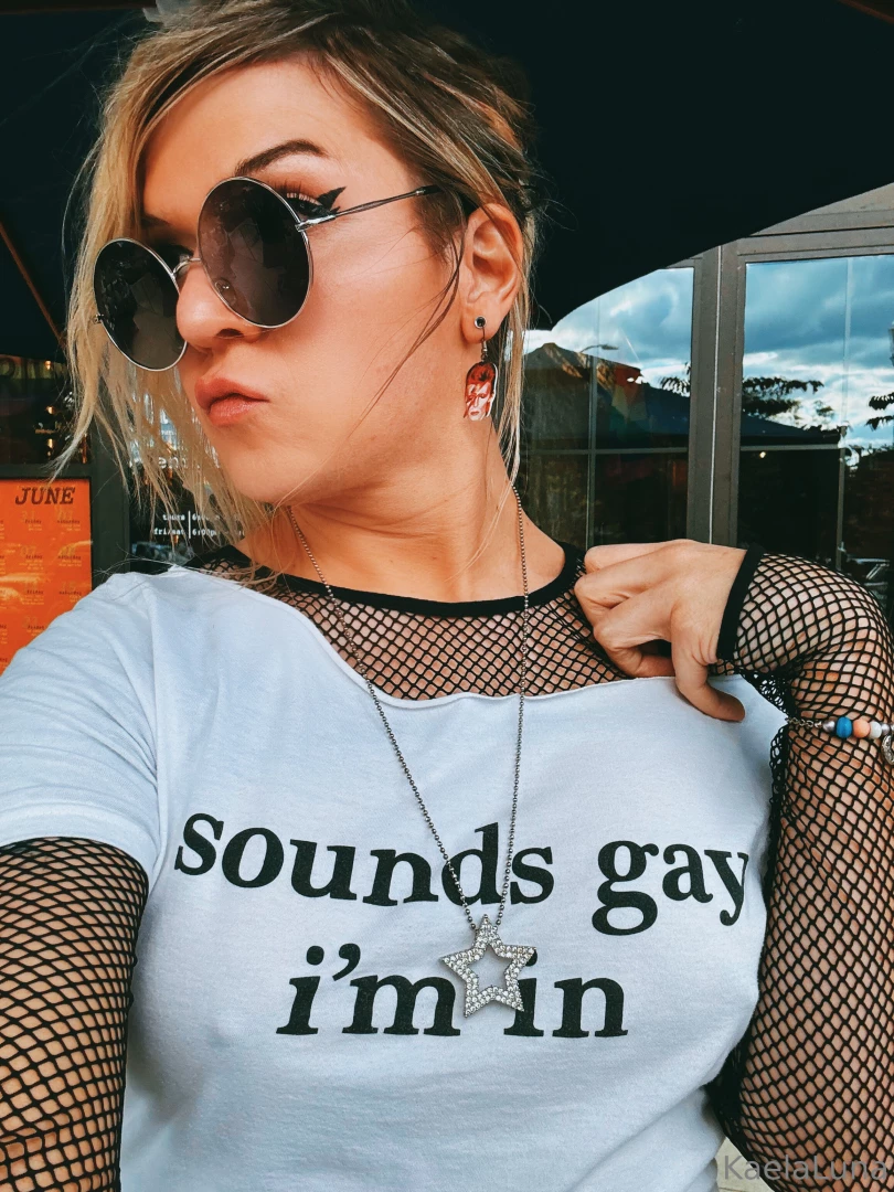 Jumping with both feet in 