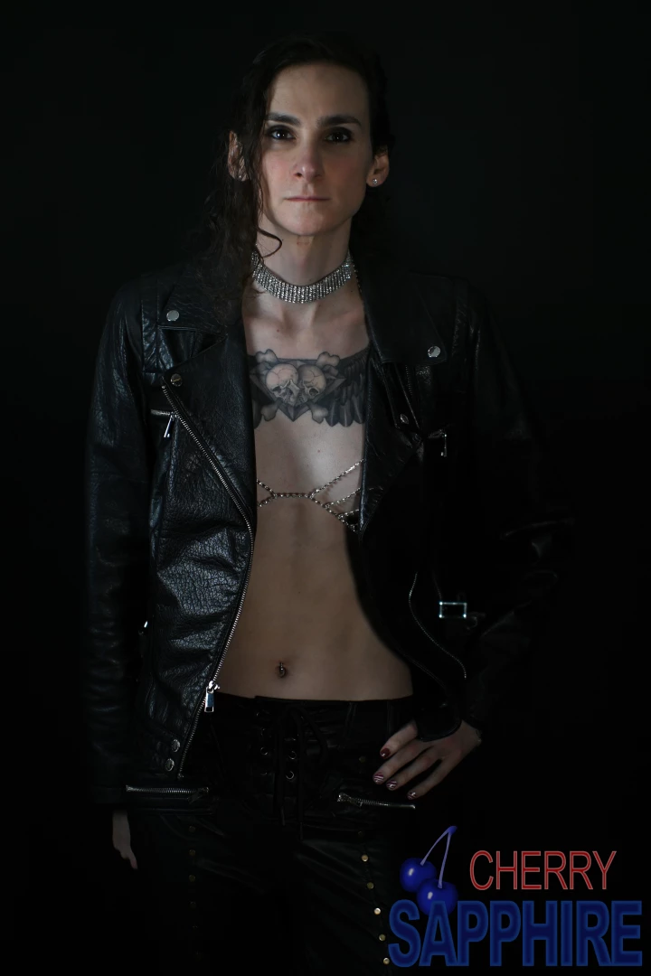 Happy tuesday i love this new sparkly body chain bra that an amazing part 5 