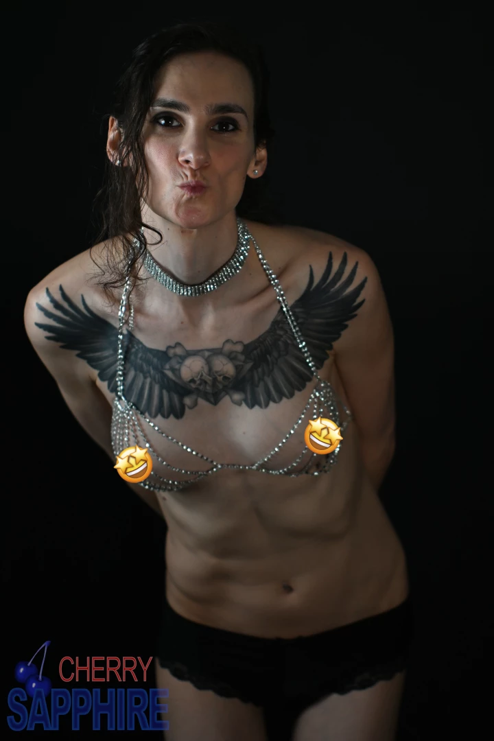 More pics in that sparkly body-chain bra do we still like it should i part 2 