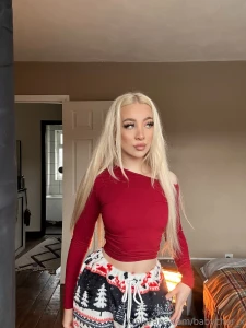 Red makes me feel so sexy part 4