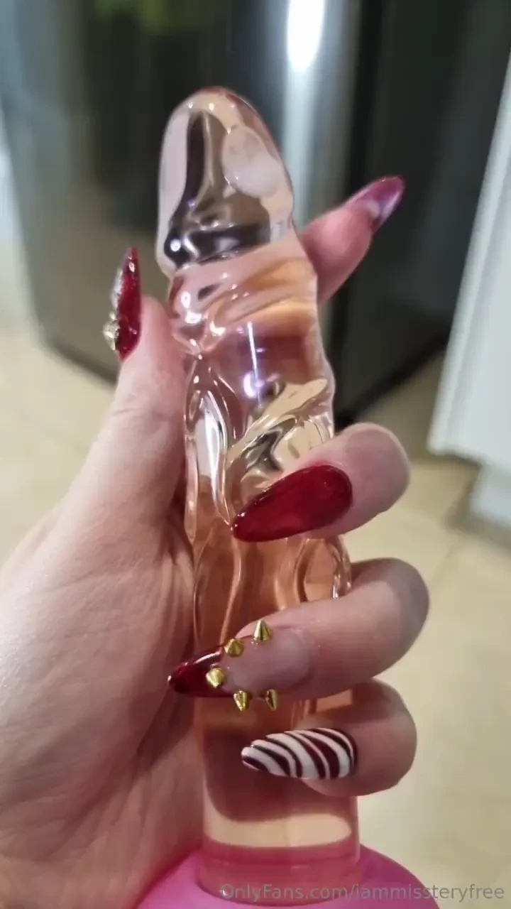 Nail check - would they look good wrapped around your cock if we hit 