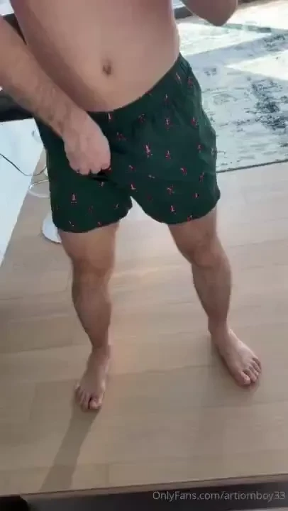 Subscribe to my paid page where i show a lot more and send dick ppv 