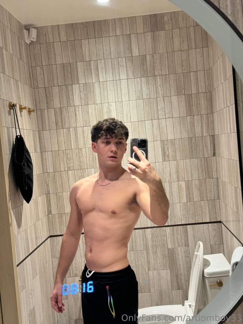 Subscribe to my paid page where i show a lot more and send dick ppv part 4 