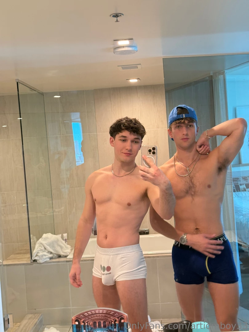 20 year old fraternity boy and me jerk off video together he came and part 3 