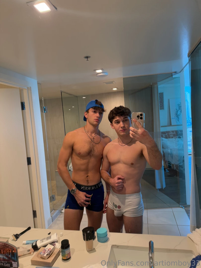 New sex tape with 20 year old frat boy full raw 23 minute sex tape 