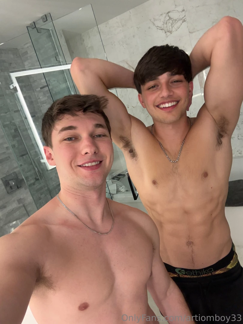 I m gonna drop my first video of me sucking dick and swallowing on 