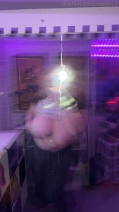 Titty pics in the mirror