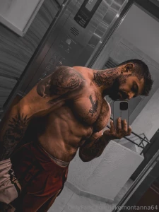 Do you want to smell my body after the gym