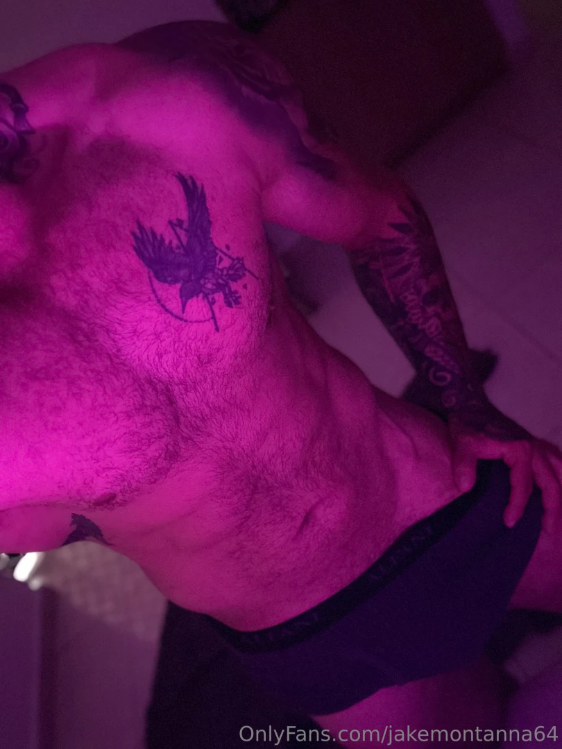 This light it makes me naughty 