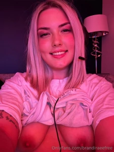 Always showing my tits off part 2