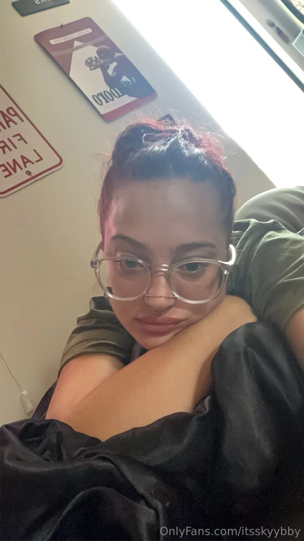 Wyd im borrrrred dm me baby 