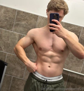 First day back ant the gym since the convention feeling amazing