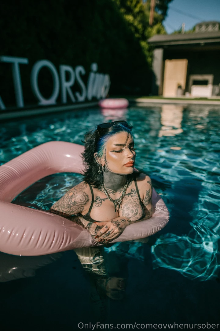 Ur god damn right i like spooky shit and i know its coming soon but i part 1 