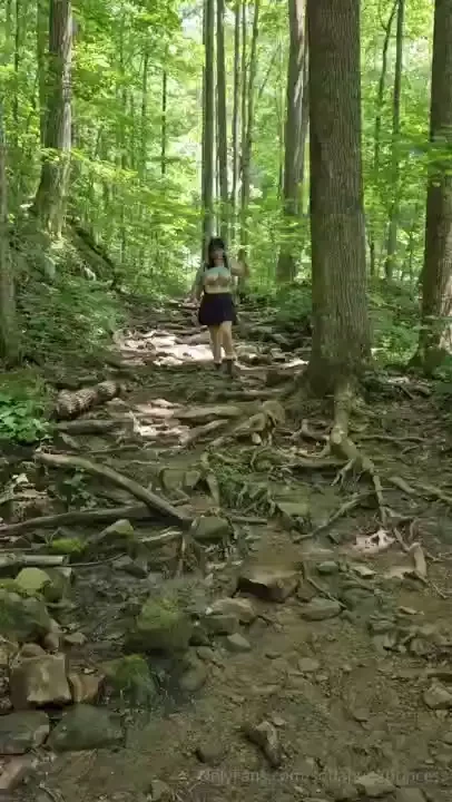 You see me walking toward you in the forest wyd 