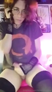 Somewhat aesthetic cumshot x3