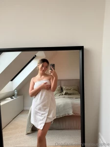 Frisch geduscht kommst du mit mir zur ck ins bett