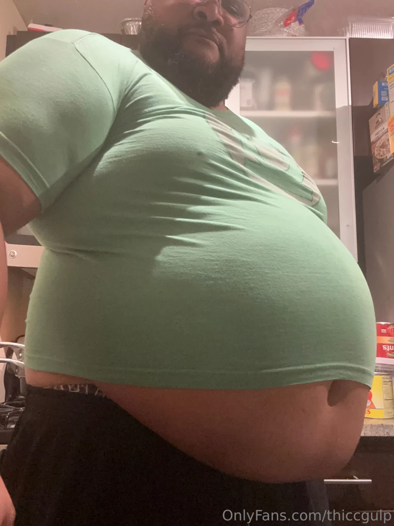 The belly is really starting to pop these days my old xxl shirt doesn part 3 