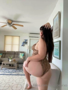 Front or back part 1704