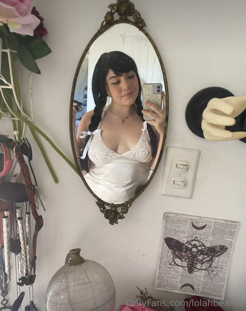 It s easier to pull my hair when it s in braids 