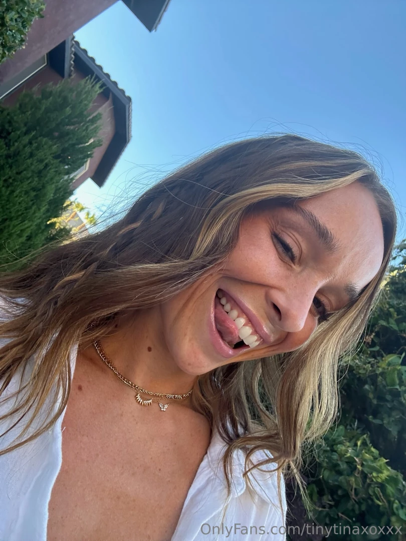 Pov of a girl who just did a dick rating of a micro penis message me 