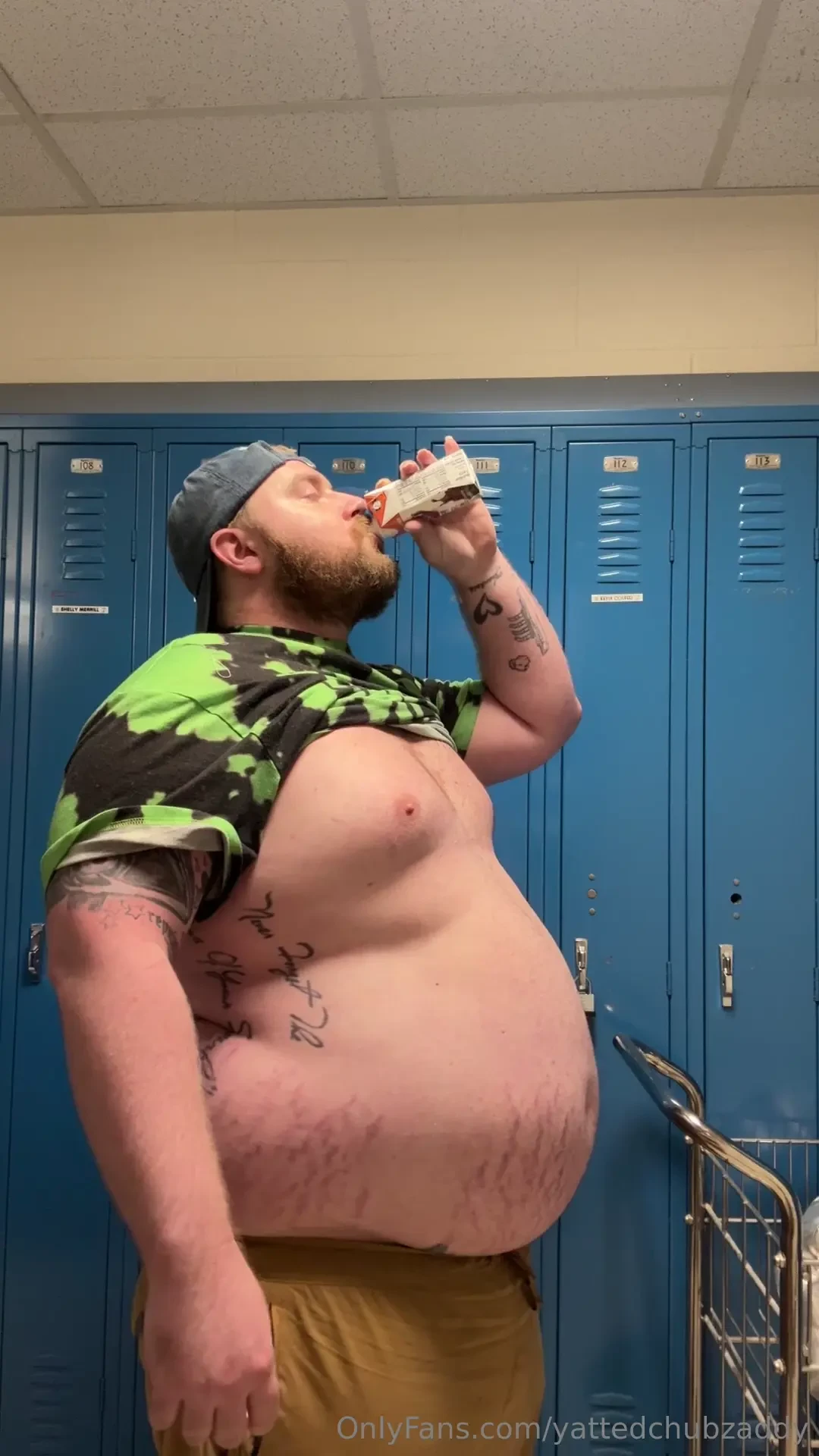 Started chugging at work now the fat gainer in me is slowly taking 