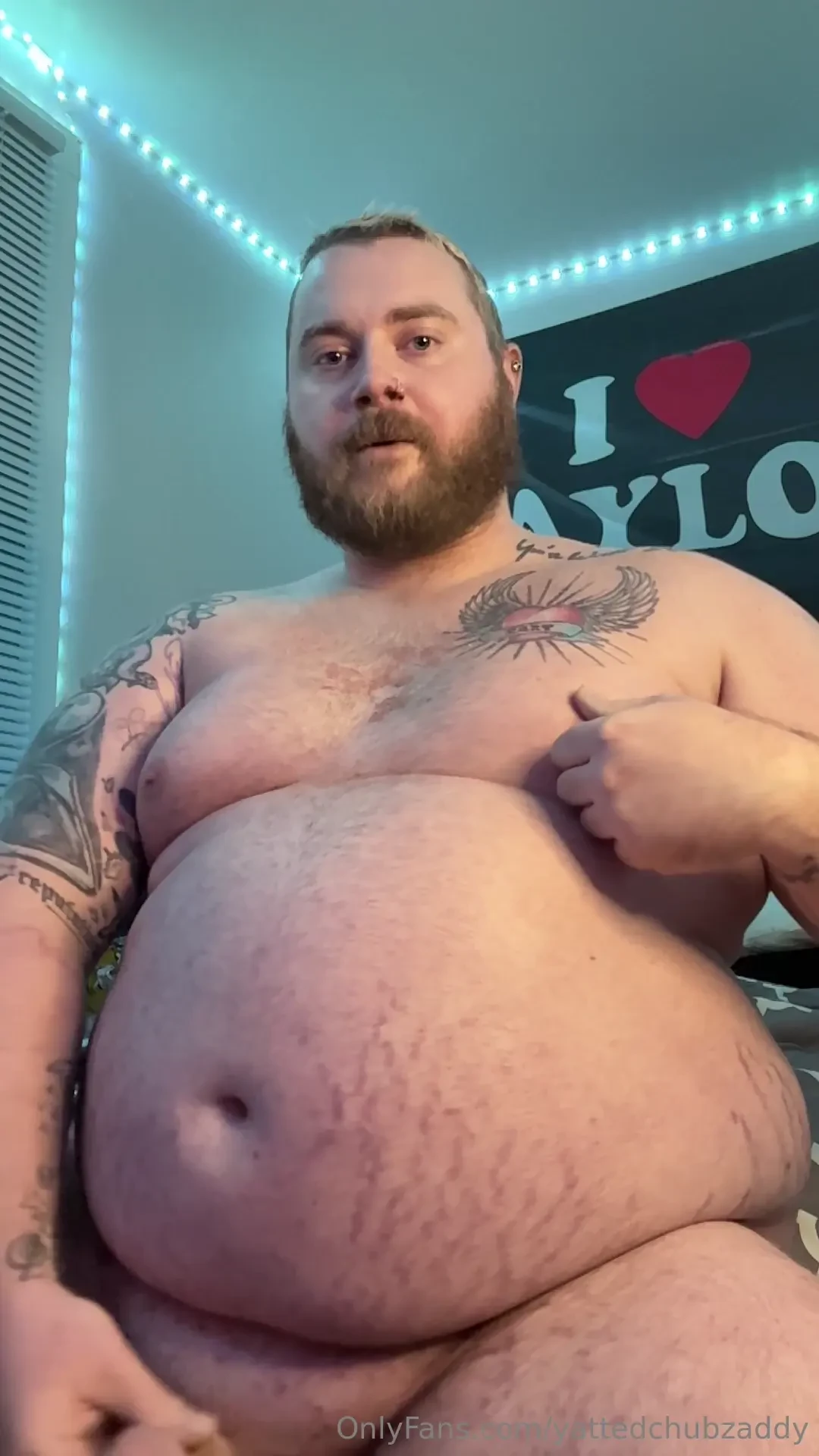 Smell the pits watch me cum part 3 