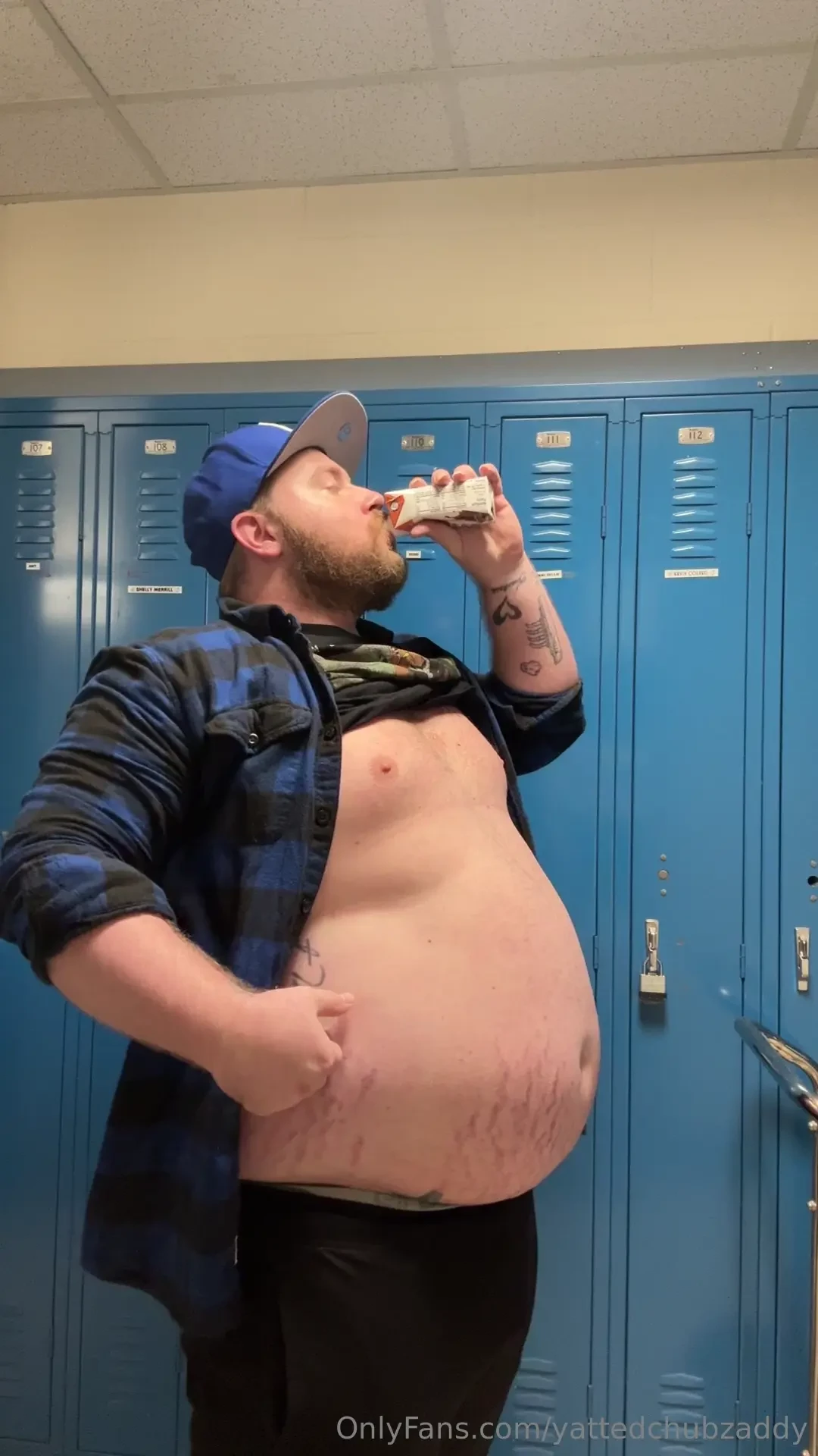 Chugging until i see more stretch marks all over part 1 