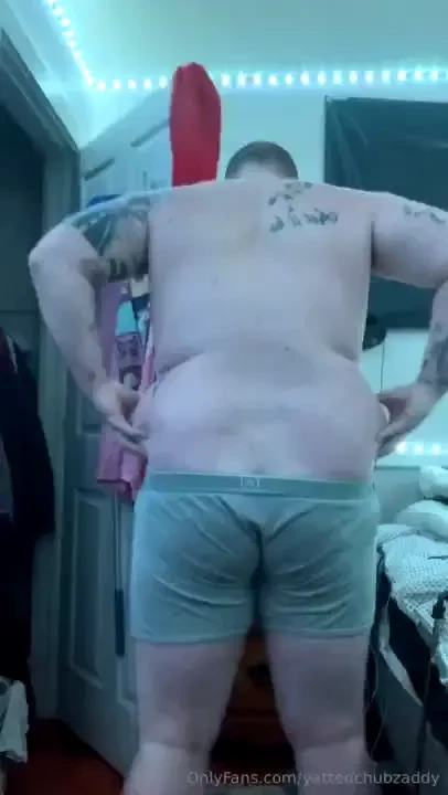 Looking from the back of me damn i look pretty big now a days 