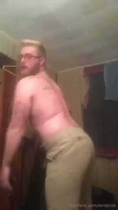 My first ever gainer video i was about 160 175 lbs here as a starting 