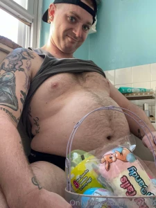 Hope everyone had a fattening easter i know i did still eating all part 4