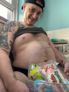 Hope everyone had a fattening easter i know i did still eating all part 1