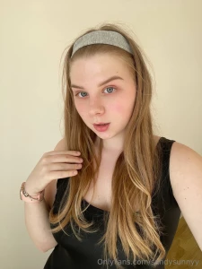 Just a little peek or maybe a tease guess what i m thinking about