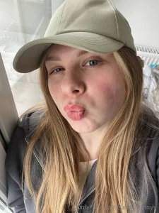 Sending kisses through the window did you catch yours part 1