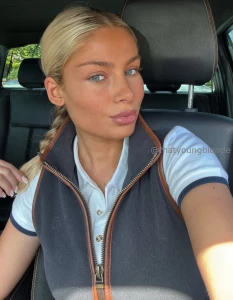 I m live in 1 hour on my vip page free entry thatyoungblondevip