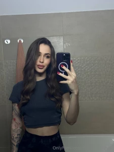 I m thinking about what i should watch now maybe you can give me some