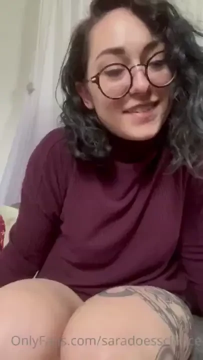 Hey babe would you mind if i practiced my makeup on you i just think 