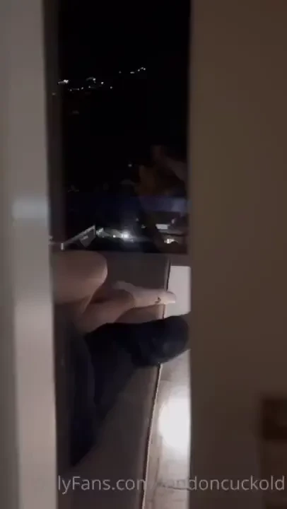 The first think my boyfriend does after a 7 hour flight- check into 