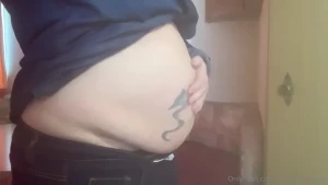 This isn t really a sexy clip i m just in my own clothes out of the gg