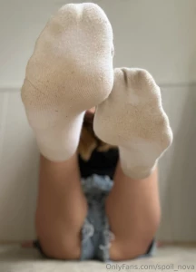 My perfect body and sweaty socks trigger you instantly drop to your