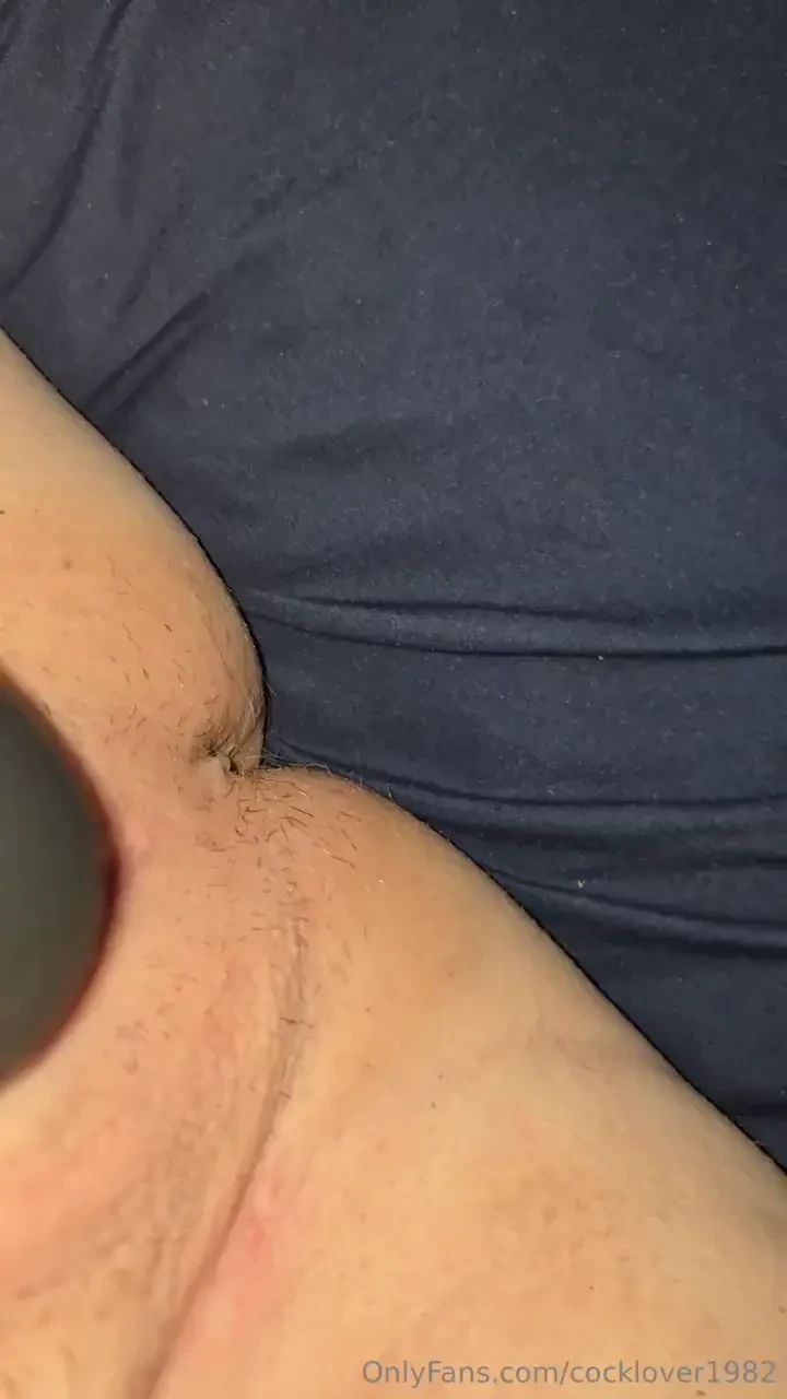 Wish there was a dick deep inside me 