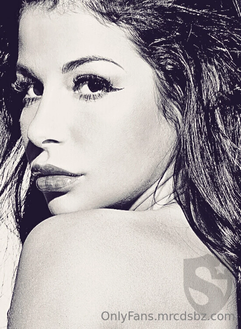 Im bored cum chat with me feel naughty baby 