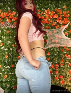 Swipe for the rich stuff